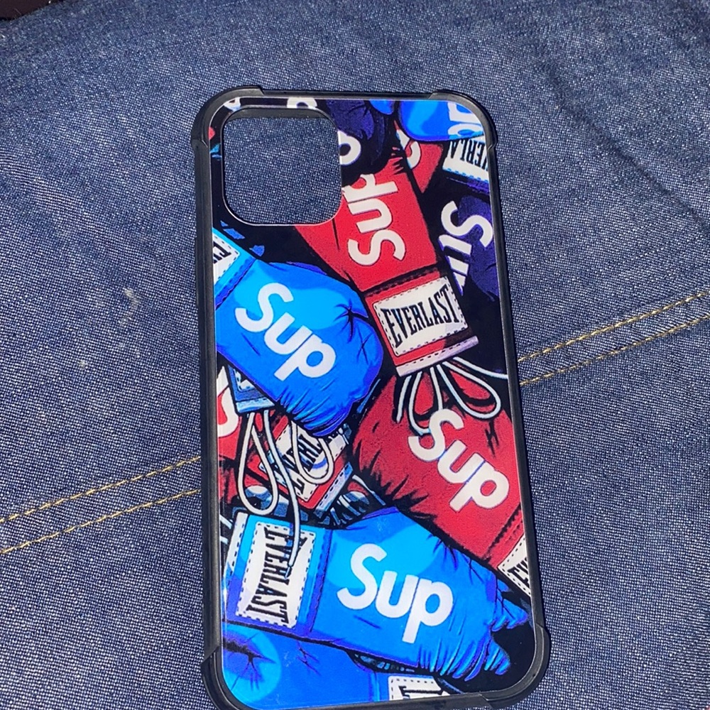 Supreme Boxer Glove Case